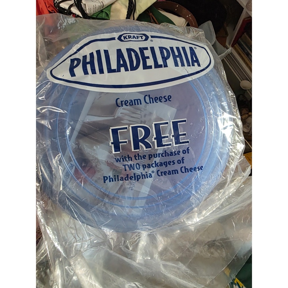 Kraft Philadelphia Cream Cheese Cheesecake Pie Plate Saver Blue Plastic 2 Pc NOS